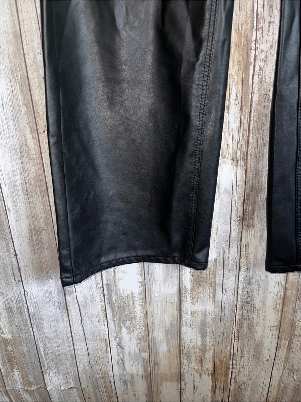 American Eagle Curvy Stovepipe Faux Leather Pants Black NWT Size 2 - Picture 3 of 8